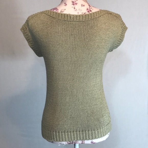 Beautiful Sweater - Picture 3 of 4